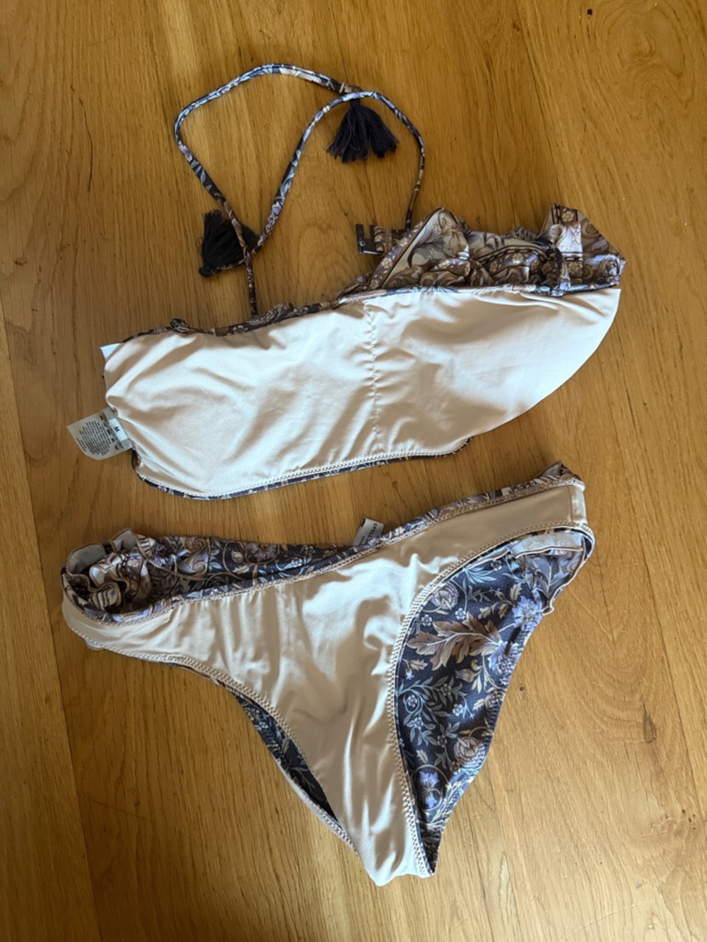 Spell oasis ruffle bikini set - Picture 4 of 4